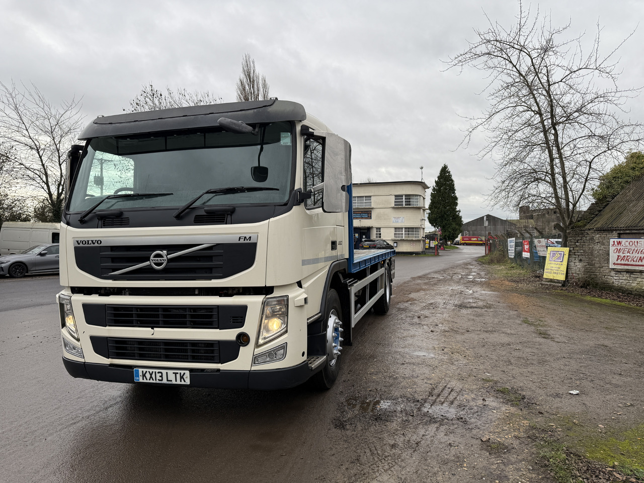 2013 Volvo FM 330 Flatbed - Kamion s otvorenim sandukom: slika 2013 Volvo FM 330 Flatbed - Kamion s otvorenim sandukom 2013 Volvo FM 330 Flatbed - Kamion s otvorenim sandukom: slika 2013 Volvo FM 330 Flatbed - Kamion s otvorenim sandukom