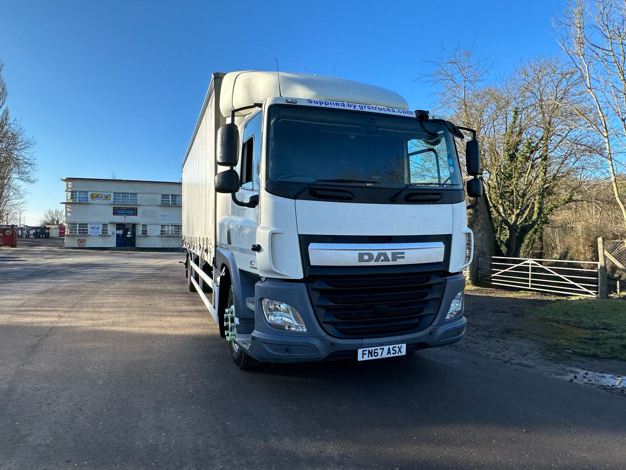 2017 DAF CF 230 Curtainsider Truck - Kamion s ceradom: slika 2017 DAF CF 230 Curtainsider Truck - Kamion s ceradom 2017 DAF CF 230 Curtainsider Truck - Kamion s ceradom: slika 2017 DAF CF 230 Curtainsider Truck - Kamion s ceradom