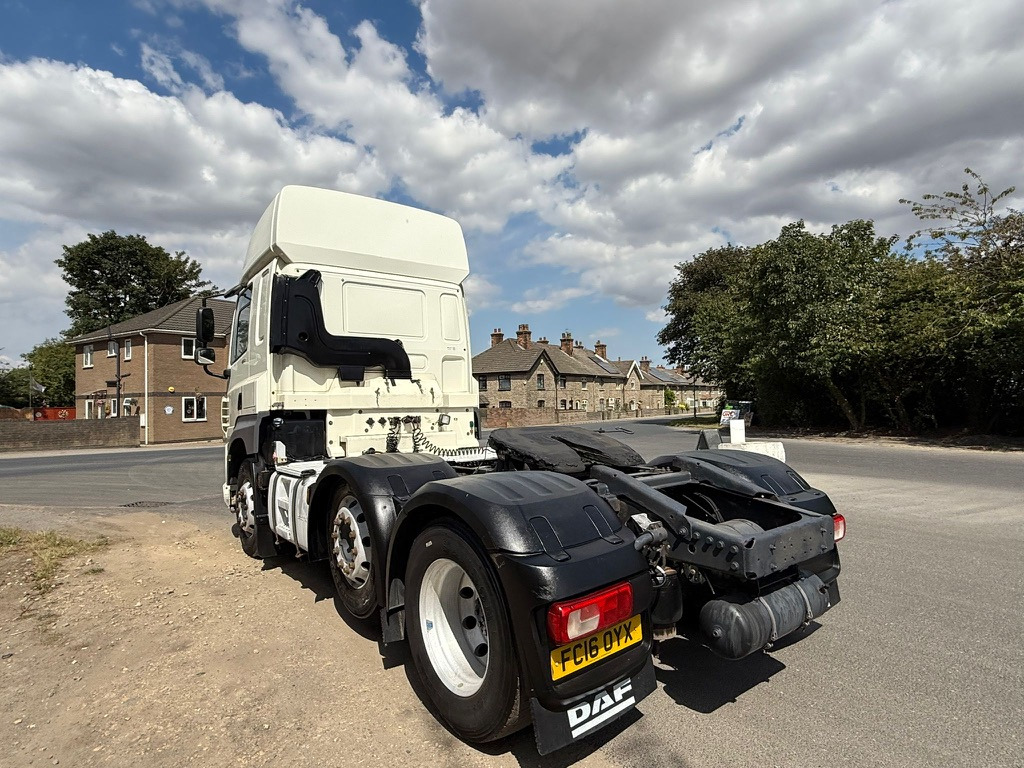 Tegljač 2016 DAF CF 460 Tractor Unit: slika Tegljač 2016 DAF CF 460 Tractor Unit