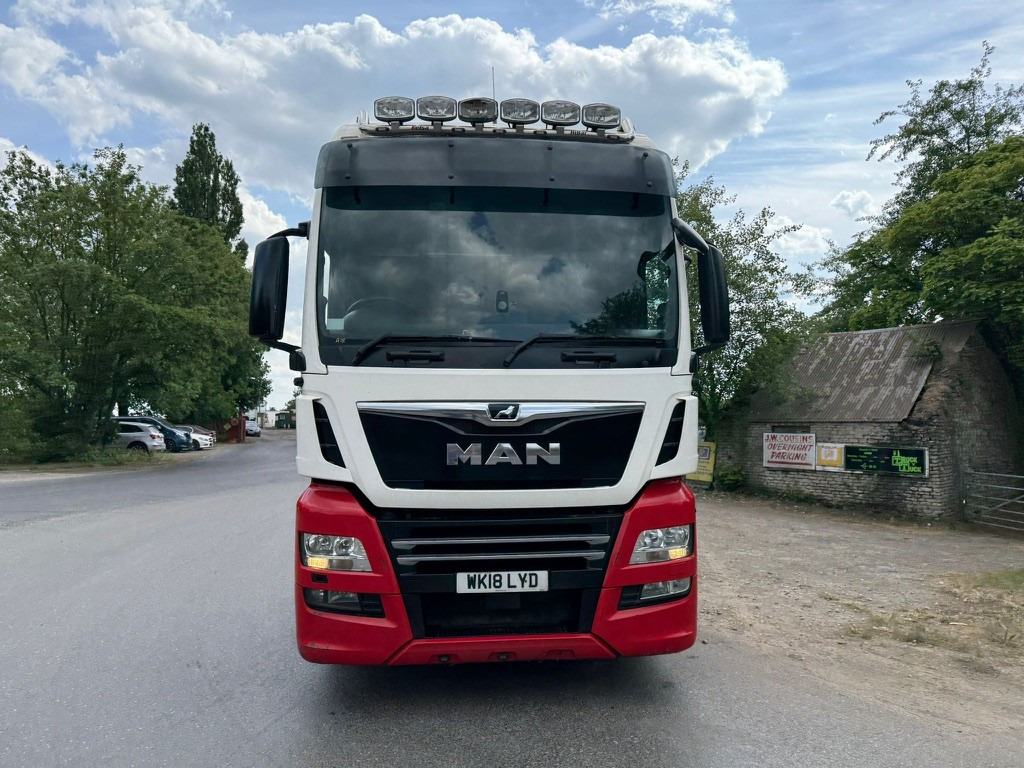2018 MAN TGX 26 Tractor Unit - Tegljač: slika 2018 MAN TGX 26 Tractor Unit - Tegljač 2018 MAN TGX 26 Tractor Unit - Tegljač: slika 2018 MAN TGX 26 Tractor Unit - Tegljač