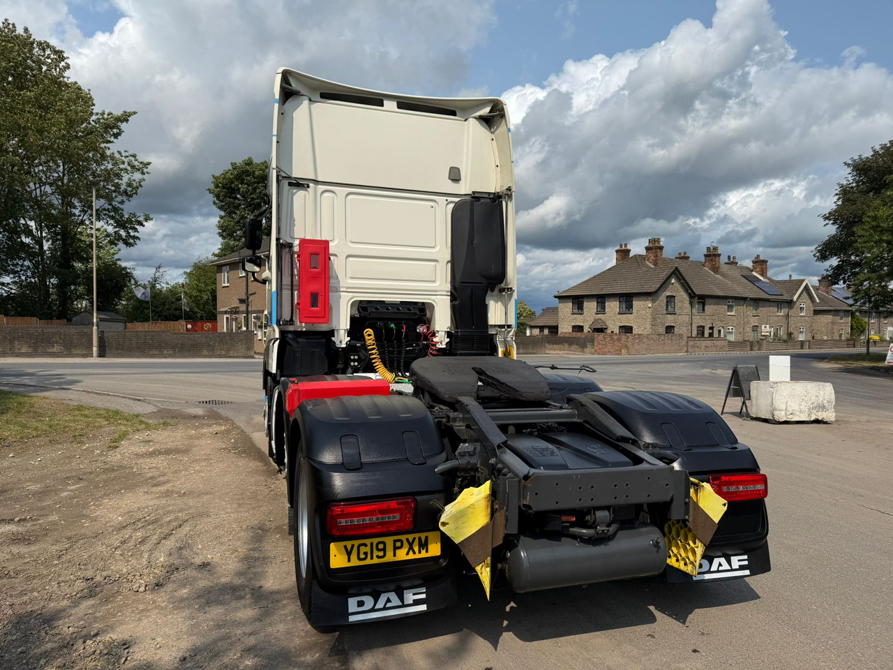 Tegljač 2019 DAF XF 480 Tractor Unit: slika Tegljač 2019 DAF XF 480 Tractor Unit Tegljač 2019 DAF XF 480 Tractor Unit: slika Tegljač 2019 DAF XF 480 Tractor Unit