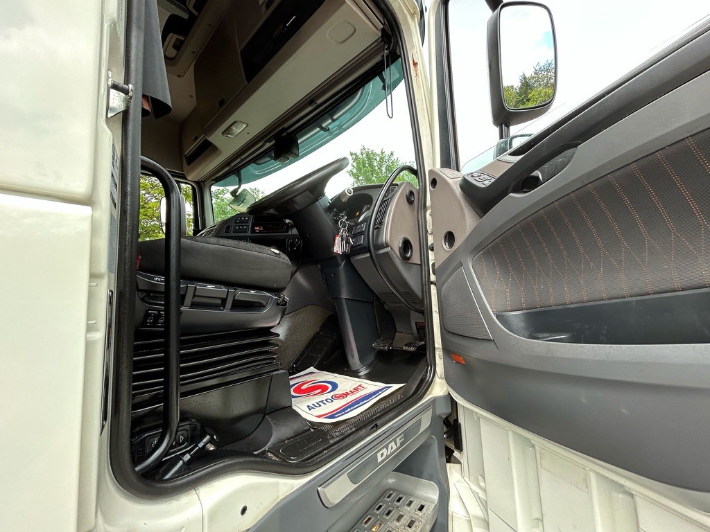 Tegljač 2020 DAF XF 480 Tractor Unit: slika Tegljač 2020 DAF XF 480 Tractor Unit