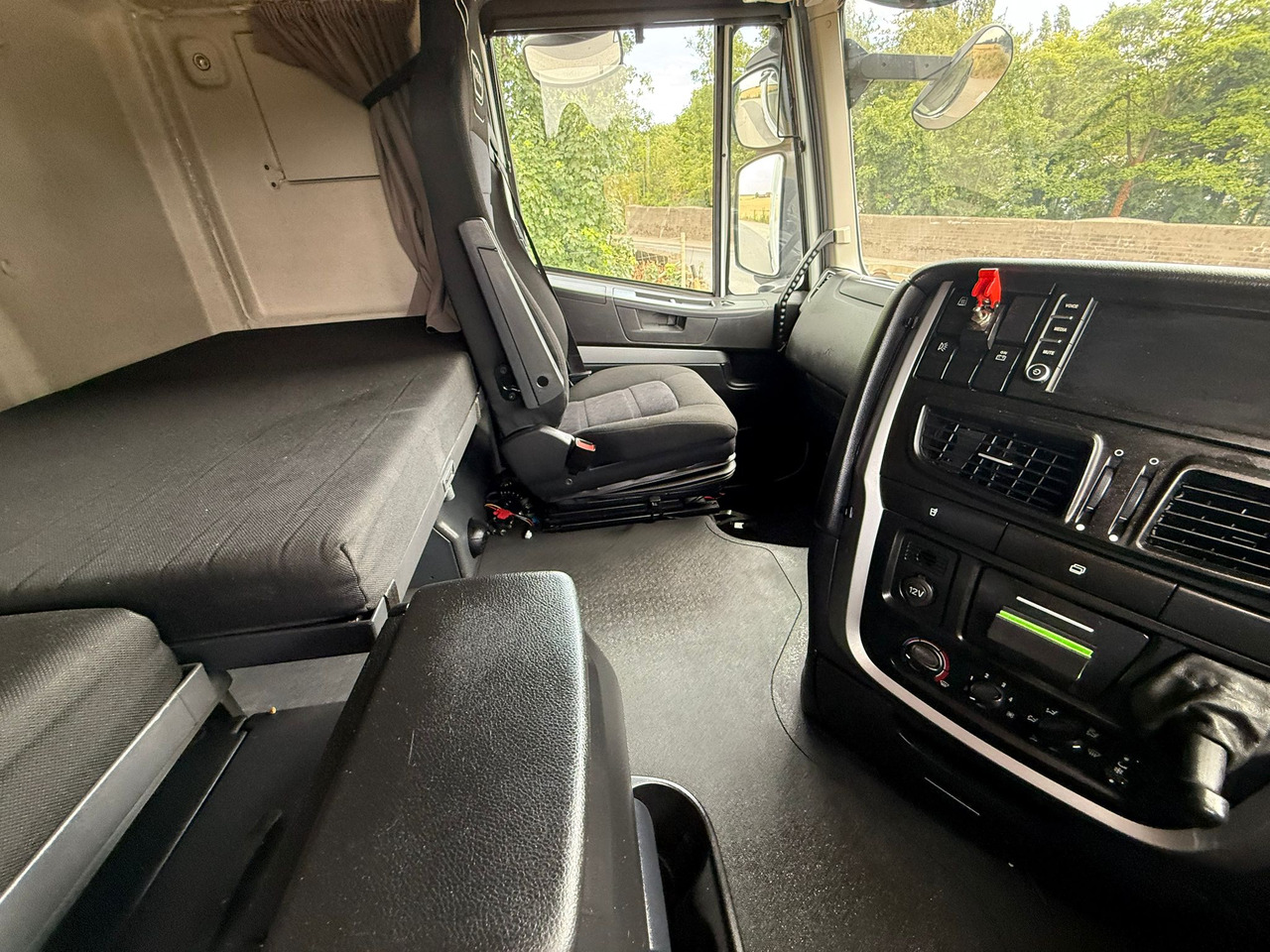 Tegljač 2020 Iveco Stralis 460 Tractor Unit Gas: slika Tegljač 2020 Iveco Stralis 460 Tractor Unit Gas