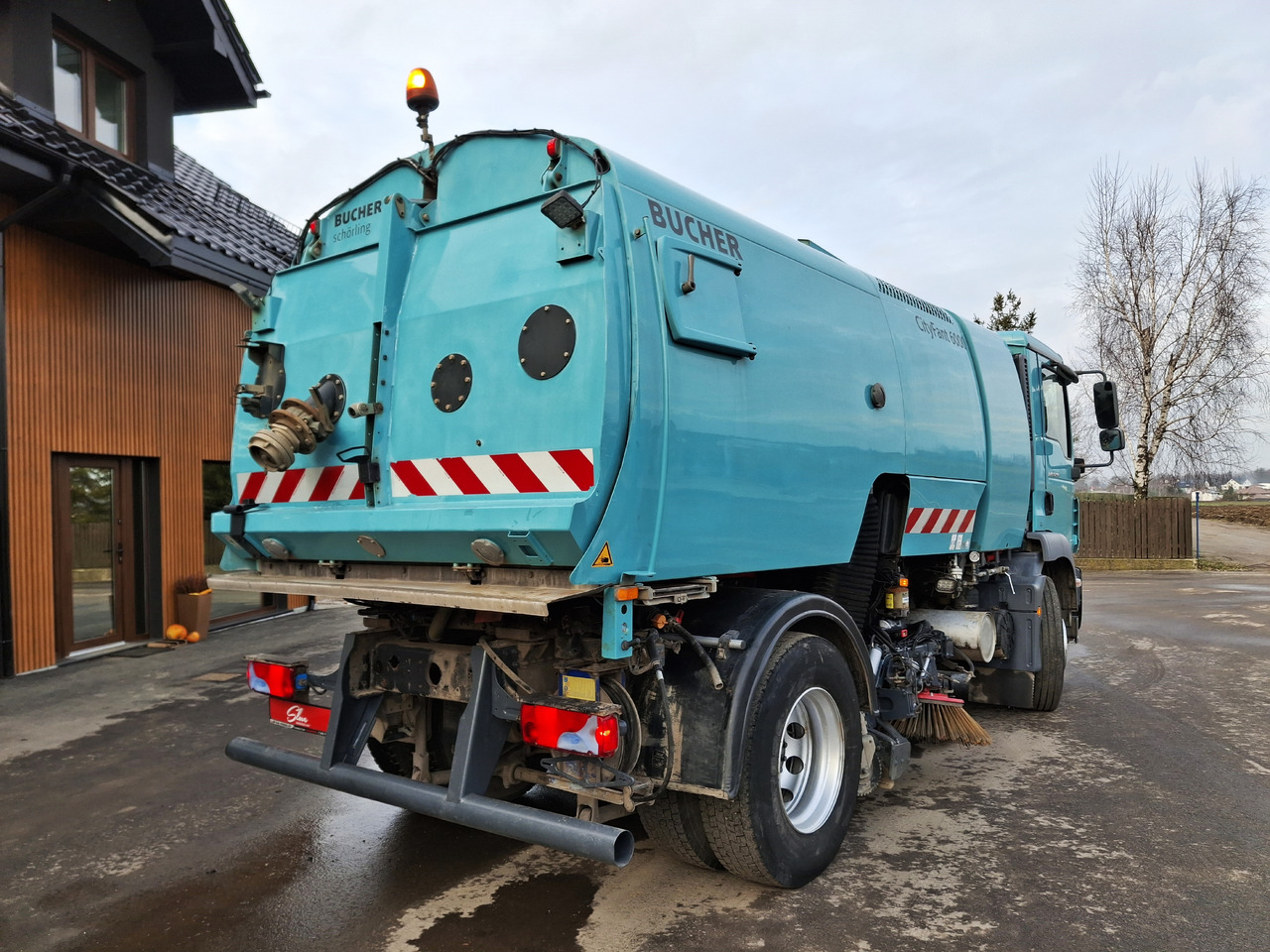 MAN 18.290 Zamiatarka Kehrmaschine BUCHER PM10 L/R Karcher - Cestovna čistilica: slika MAN 18.290 Zamiatarka Kehrmaschine BUCHER PM10 L/R Karcher - Cestovna čistilica MAN 18.290 Zamiatarka Kehrmaschine BUCHER PM10 L/R Karcher - Cestovna čistilica: slika MAN 18.290 Zamiatarka Kehrmaschine BUCHER PM10 L/R Karcher - Cestovna čistilica