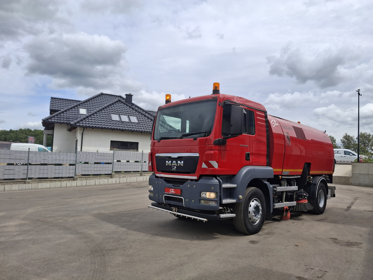 MAN TGS 18.320 Zamiatarka Kehrmaschine BUCHER 2 Motoren Karcher Szczotki L/R - Cestovna čistilica: slika MAN TGS 18.320 Zamiatarka Kehrmaschine BUCHER 2 Motoren Karcher Szczotki L/R - Cestovna čistilica MAN TGS 18.320 Zamiatarka Kehrmaschine BUCHER 2 Motoren Karcher Szczotki L/R - Cestovna čistilica: slika MAN TGS 18.320 Zamiatarka Kehrmaschine BUCHER 2 Motoren Karcher Szczotki L/R - Cestovna čistilica