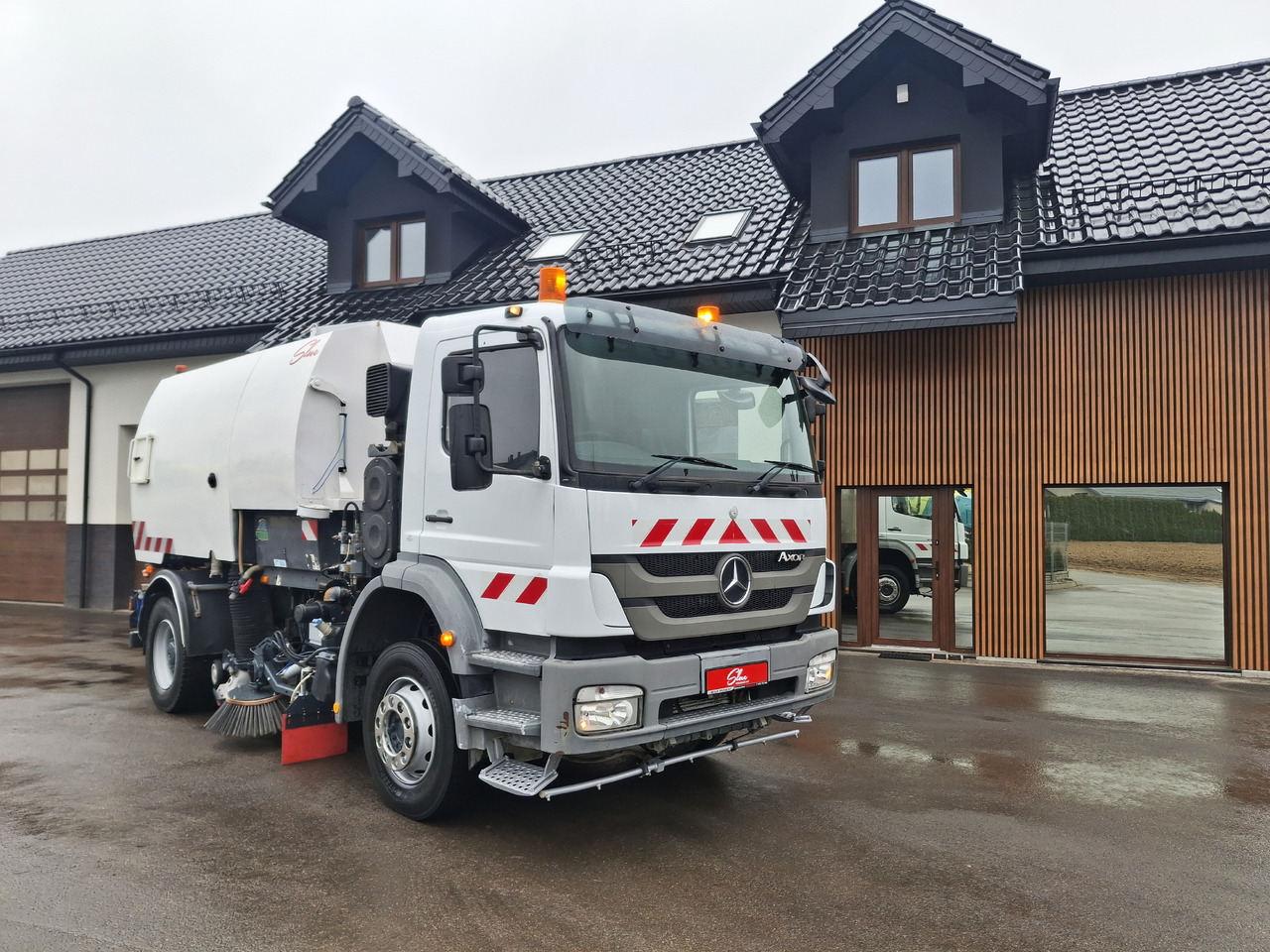 MERCEDES-BENZ Axor 1829 Zamiatarka Kehrmaschine Johnston 2 Motoren Karcher L/R - Cestovna čistilica: slika MERCEDES-BENZ Axor 1829 Zamiatarka Kehrmaschine Johnston 2 Motoren Karcher L/R - Cestovna čistilica MERCEDES-BENZ Axor 1829 Zamiatarka Kehrmaschine Johnston 2 Motoren Karcher L/R - Cestovna čistilica: slika MERCEDES-BENZ Axor 1829 Zamiatarka Kehrmaschine Johnston 2 Motoren Karcher L/R - Cestovna čistilica