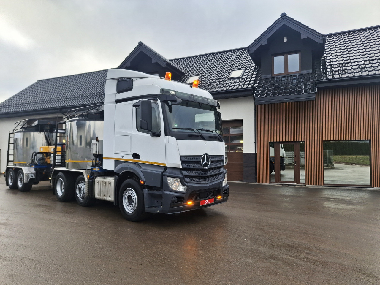 Mercedes-Benz Actros 963-4-D Kocioł Do Asfaltu R. Kolberg ATK H12 5400l - Šprica za emulziju: slika Mercedes-Benz Actros 963-4-D Kocioł Do Asfaltu R. Kolberg ATK H12 5400l - Šprica za emulziju Mercedes-Benz Actros 963-4-D Kocioł Do Asfaltu R. Kolberg ATK H12 5400l - Šprica za emulziju: slika Mercedes-Benz Actros 963-4-D Kocioł Do Asfaltu R. Kolberg ATK H12 5400l - Šprica za emulziju