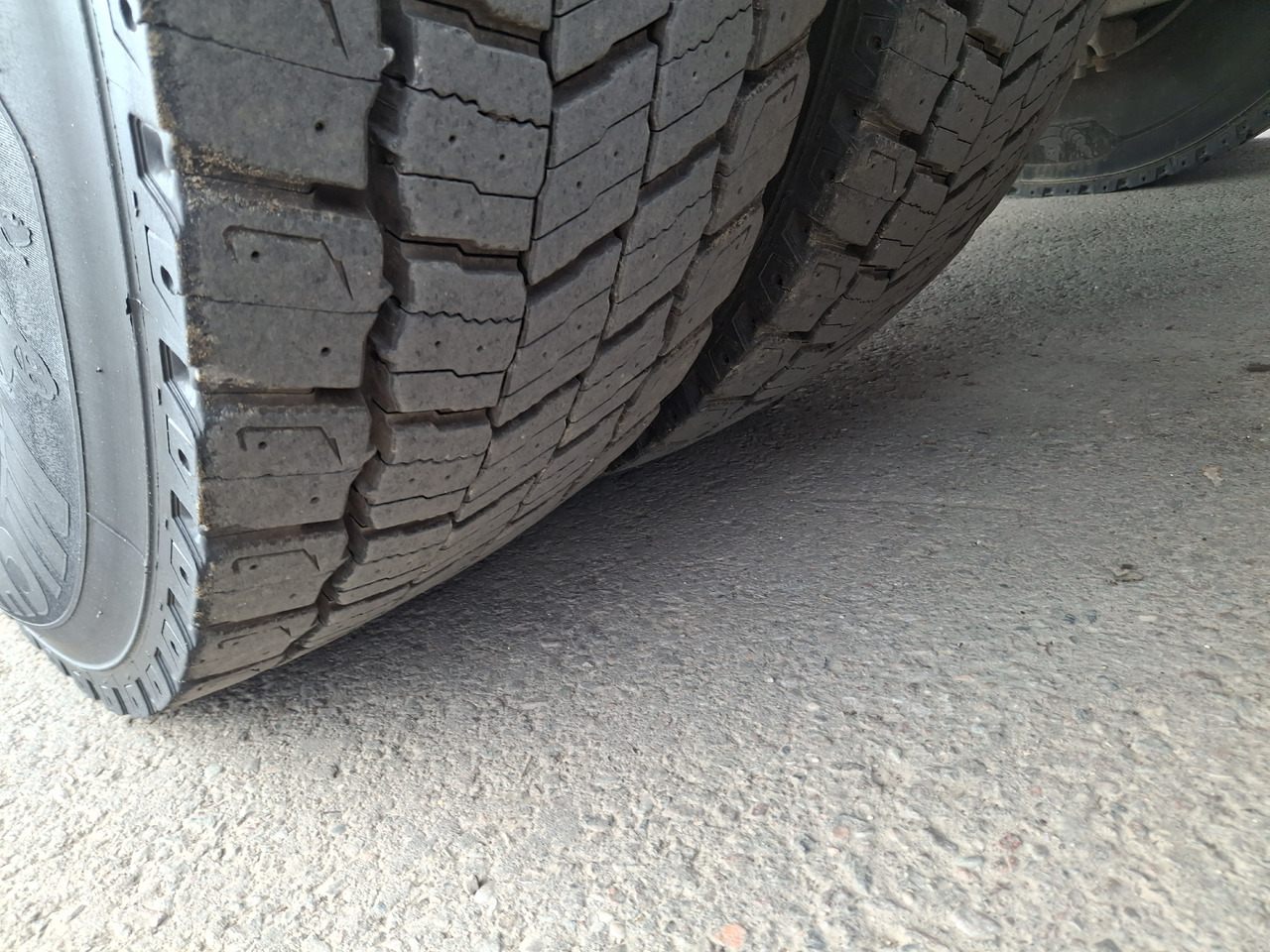 Cestovna čistilica RENAULT C280 SEMAT ZOELLER Zamiatarka Kehrmaschine Euro 6 PM Karcher L/R 2 Motoren 2018r Hochdruckreinigung: slika Cestovna čistilica RENAULT C280 SEMAT ZOELLER Zamiatarka Kehrmaschine Euro 6 PM Karcher L/R 2 Motoren 2018r Hochdruckreinigung