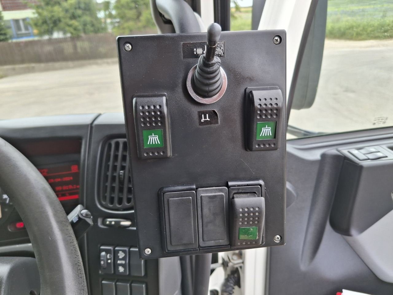 Zakup RENAULT D16 Zamiatarka Kehrmaschine SEMAT Zoeller FAUN Karcher Szczotki L/R Hydrostat Euro 6 PM10 Rura Do Liści RENAULT D16 Zamiatarka Kehrmaschine SEMAT Zoeller FAUN Karcher Szczotki L/R Hydrostat Euro 6 PM10 Rura Do Liści: slika Zakup RENAULT D16 Zamiatarka Kehrmaschine SEMAT Zoeller FAUN Karcher Szczotki L/R Hydrostat Euro 6 PM10 Rura Do Liści RENAULT D16 Zamiatarka Kehrmaschine SEMAT Zoeller FAUN Karcher Szczotki L/R Hydrostat Euro 6 PM10 Rura Do Liści