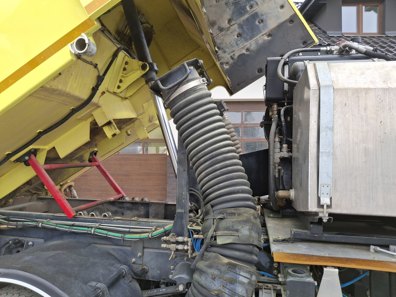 Zakup RENAULT D16 Zamiatarka Kehrmaschine SEMAT Zoeller FAUN Karcher Szczotki L/R Hydrostat Euro 6 PM10 Rura Do Liści RENAULT D16 Zamiatarka Kehrmaschine SEMAT Zoeller FAUN Karcher Szczotki L/R Hydrostat Euro 6 PM10 Rura Do Liści: slika Zakup RENAULT D16 Zamiatarka Kehrmaschine SEMAT Zoeller FAUN Karcher Szczotki L/R Hydrostat Euro 6 PM10 Rura Do Liści RENAULT D16 Zamiatarka Kehrmaschine SEMAT Zoeller FAUN Karcher Szczotki L/R Hydrostat Euro 6 PM10 Rura Do Liści