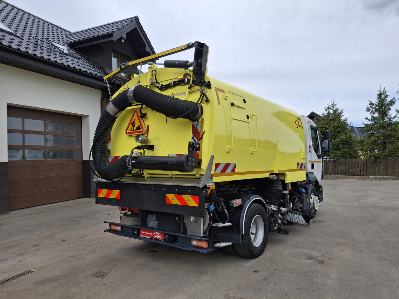Zakup RENAULT D16 Zamiatarka Kehrmaschine SEMAT Zoeller FAUN Karcher Szczotki L/R Hydrostat Euro 6 PM10 Rura Do Liści RENAULT D16 Zamiatarka Kehrmaschine SEMAT Zoeller FAUN Karcher Szczotki L/R Hydrostat Euro 6 PM10 Rura Do Liści: slika Zakup RENAULT D16 Zamiatarka Kehrmaschine SEMAT Zoeller FAUN Karcher Szczotki L/R Hydrostat Euro 6 PM10 Rura Do Liści RENAULT D16 Zamiatarka Kehrmaschine SEMAT Zoeller FAUN Karcher Szczotki L/R Hydrostat Euro 6 PM10 Rura Do Liści