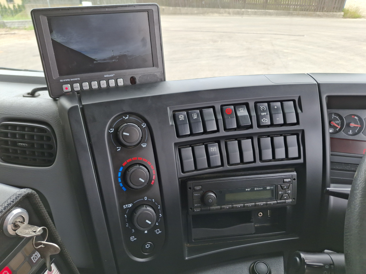 Zakup RENAULT D16 Zamiatarka Kehrmaschine SEMAT Zoeller FAUN Karcher Szczotki L/R Hydrostat Euro 6 PM10 Rura Do Liści RENAULT D16 Zamiatarka Kehrmaschine SEMAT Zoeller FAUN Karcher Szczotki L/R Hydrostat Euro 6 PM10 Rura Do Liści: slika Zakup RENAULT D16 Zamiatarka Kehrmaschine SEMAT Zoeller FAUN Karcher Szczotki L/R Hydrostat Euro 6 PM10 Rura Do Liści RENAULT D16 Zamiatarka Kehrmaschine SEMAT Zoeller FAUN Karcher Szczotki L/R Hydrostat Euro 6 PM10 Rura Do Liści