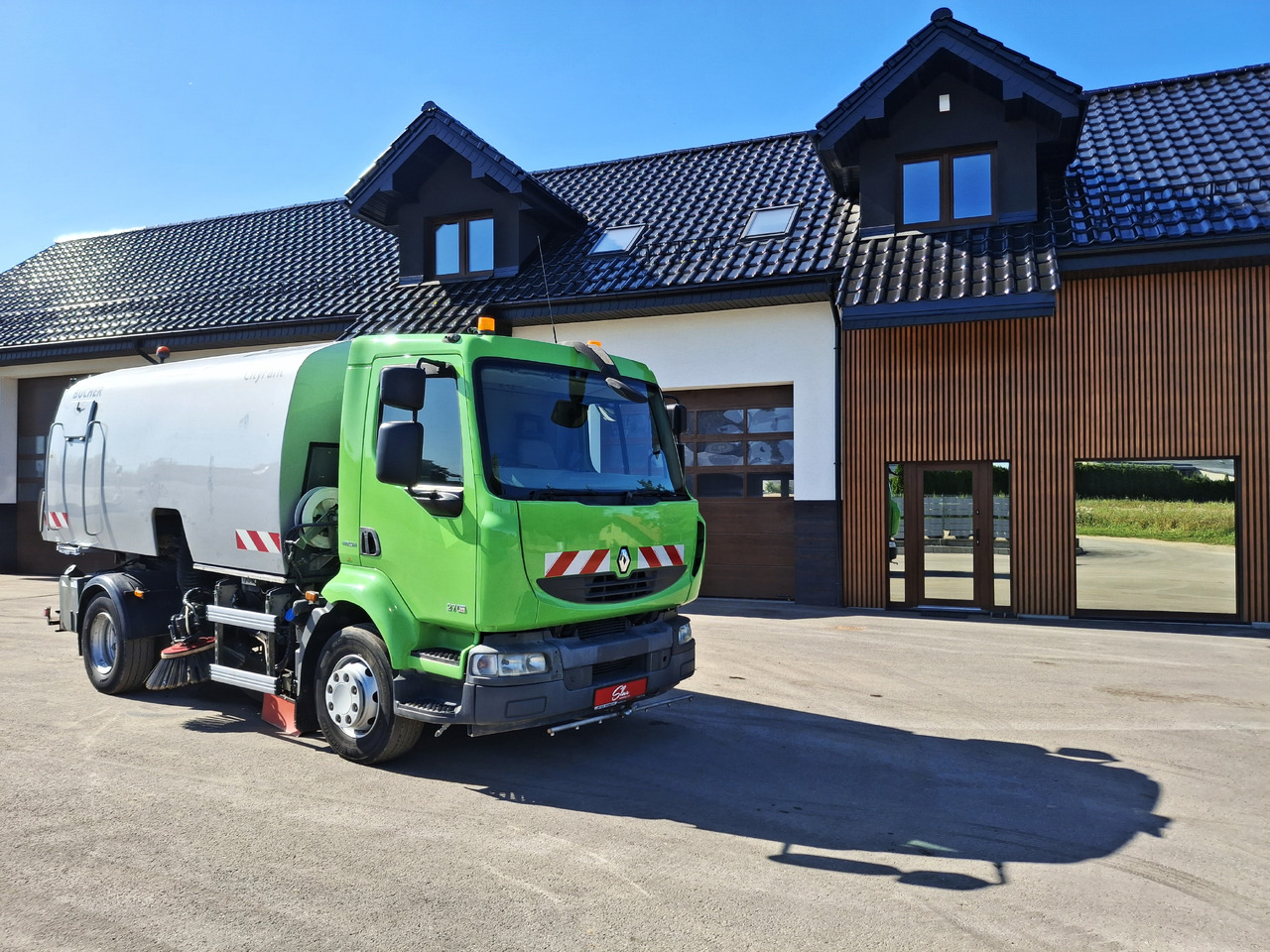 RENAULT Middlum 270 DXI Zamiatarka Kehrmaschine BUCHER Karcher L/R 2 Silniki 2 Motoren - Cestovna čistilica: slika RENAULT Middlum 270 DXI Zamiatarka Kehrmaschine BUCHER Karcher L/R 2 Silniki 2 Motoren - Cestovna čistilica RENAULT Middlum 270 DXI Zamiatarka Kehrmaschine BUCHER Karcher L/R 2 Silniki 2 Motoren - Cestovna čistilica: slika RENAULT Middlum 270 DXI Zamiatarka Kehrmaschine BUCHER Karcher L/R 2 Silniki 2 Motoren - Cestovna čistilica