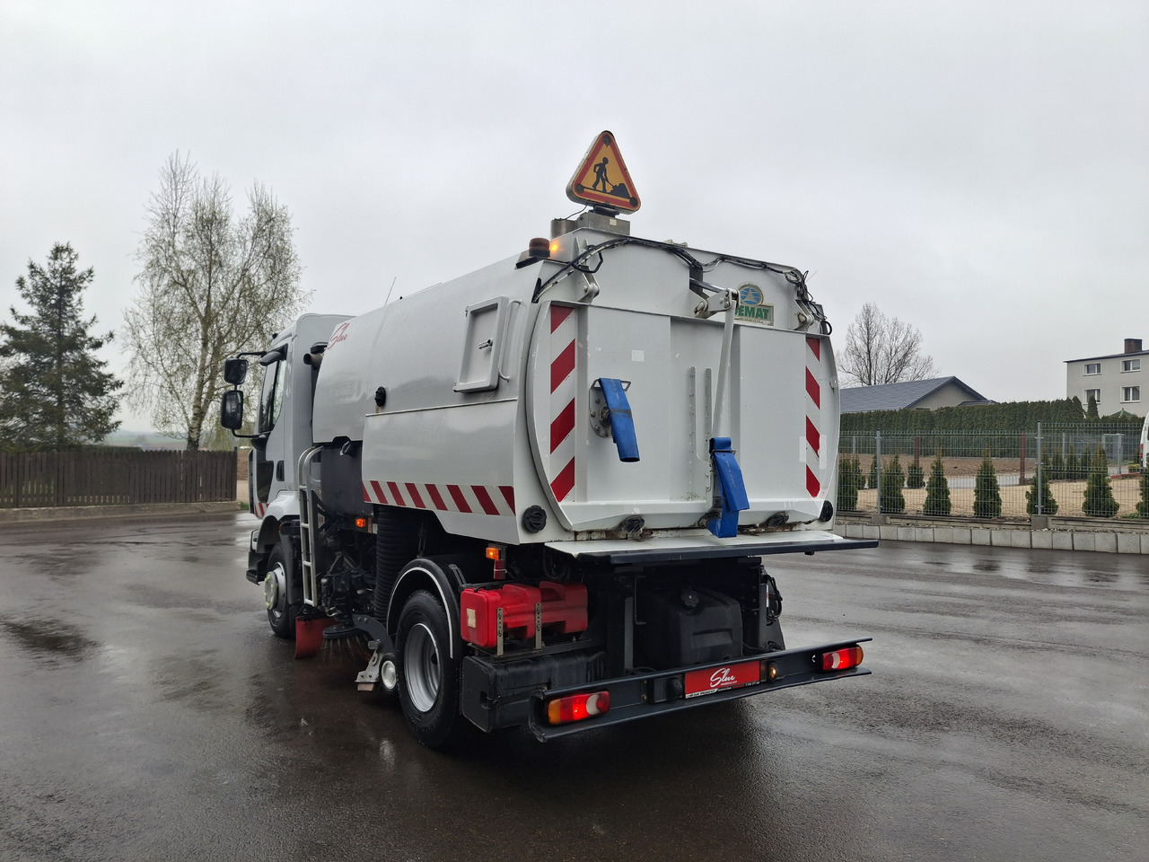 RENAULT Midlum 220 Zamiatarka Kehrmaschine Johnston 2 Motoren Szczotki L/R - Cestovna čistilica: slika RENAULT Midlum 220 Zamiatarka Kehrmaschine Johnston 2 Motoren Szczotki L/R - Cestovna čistilica RENAULT Midlum 220 Zamiatarka Kehrmaschine Johnston 2 Motoren Szczotki L/R - Cestovna čistilica: slika RENAULT Midlum 220 Zamiatarka Kehrmaschine Johnston 2 Motoren Szczotki L/R - Cestovna čistilica