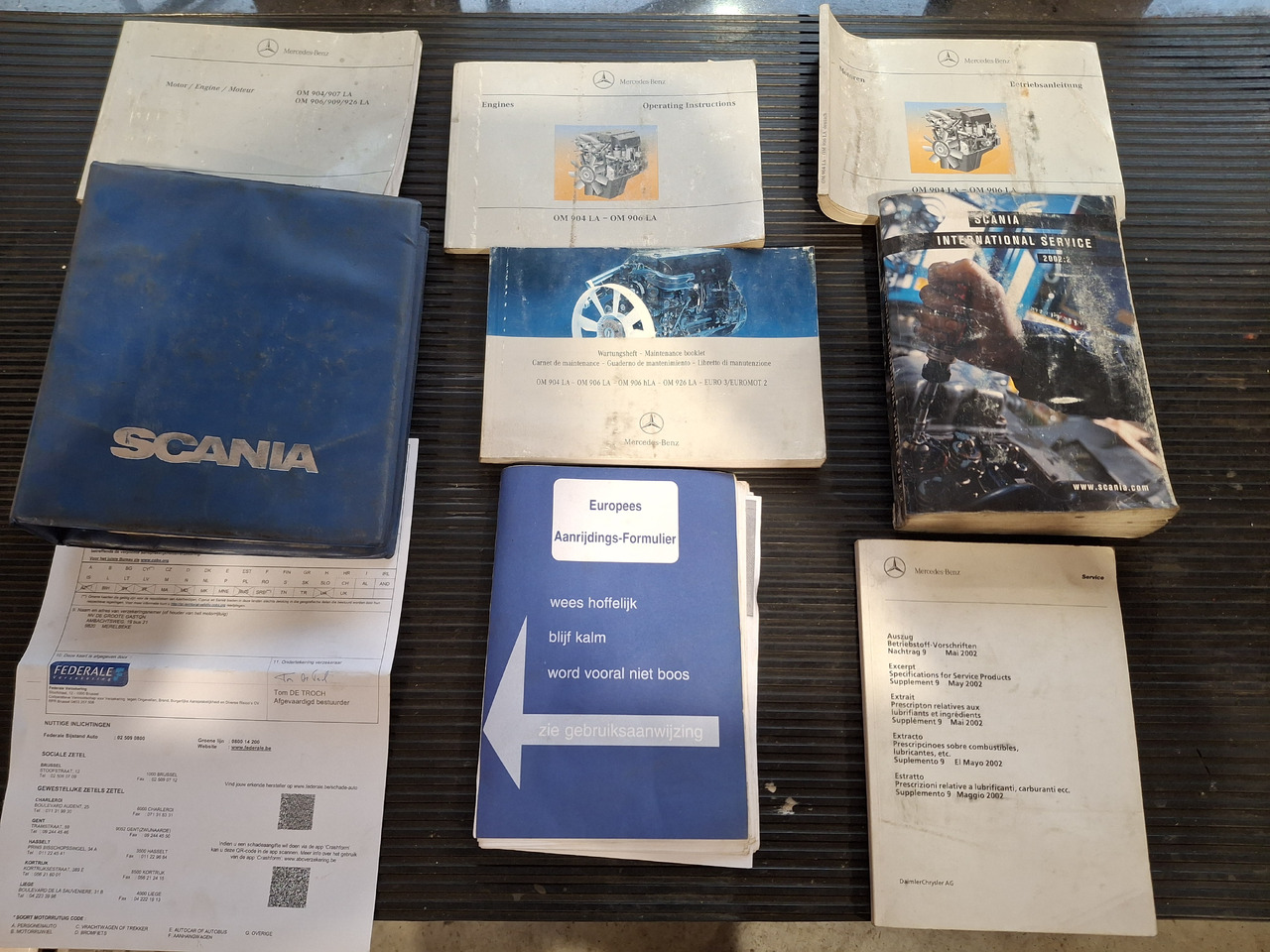 Zakup SCANIA 94G Zamiatarka Kehrmaschine BUCHER L/R Frontbürste 2 Motoren Odchwaszczarka Przednia Szczotka SCANIA 94G Zamiatarka Kehrmaschine BUCHER L/R Frontbürste 2 Motoren Odchwaszczarka Przednia Szczotka: slika Zakup SCANIA 94G Zamiatarka Kehrmaschine BUCHER L/R Frontbürste 2 Motoren Odchwaszczarka Przednia Szczotka SCANIA 94G Zamiatarka Kehrmaschine BUCHER L/R Frontbürste 2 Motoren Odchwaszczarka Przednia Szczotka