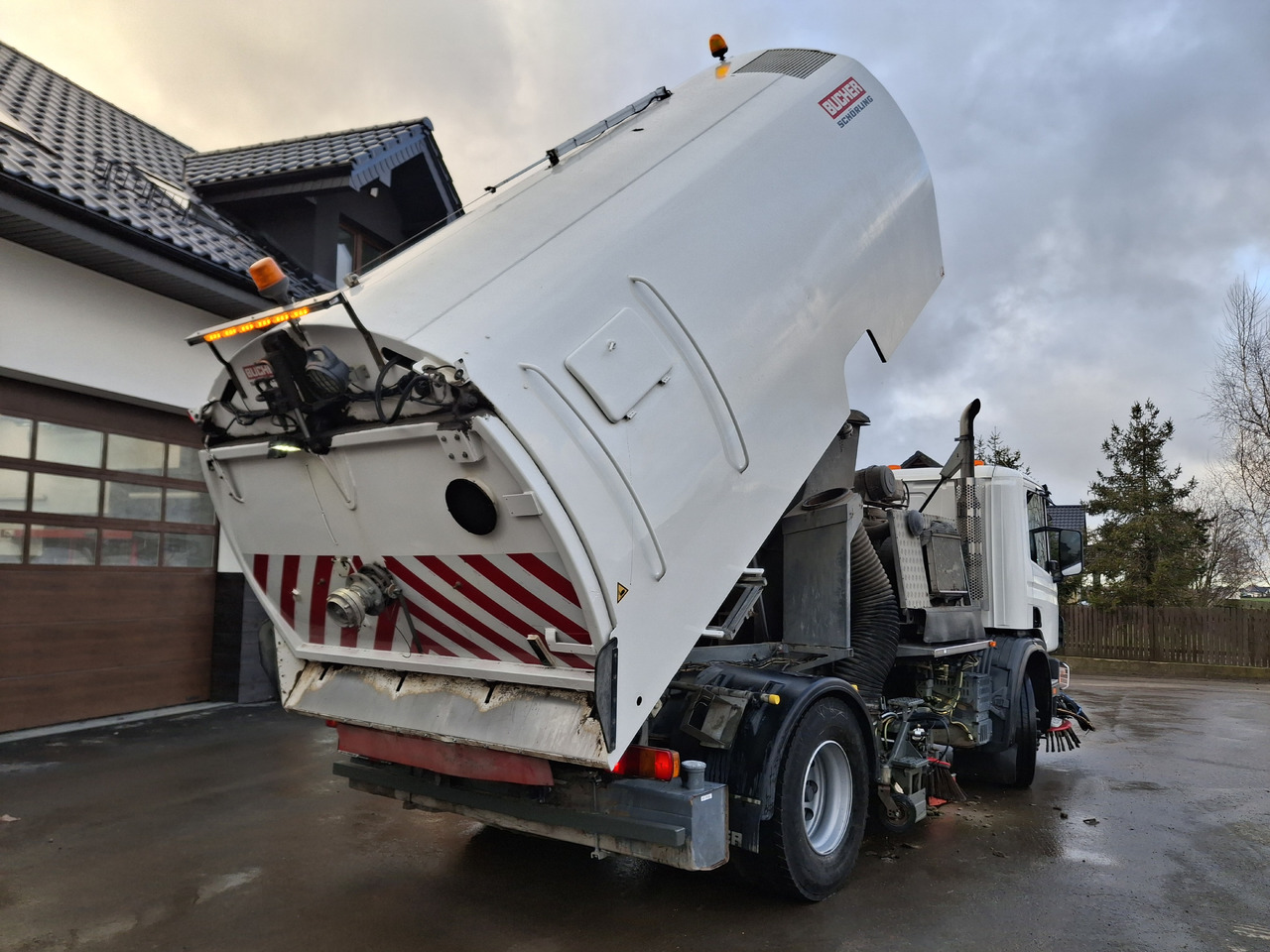 Zakup SCANIA 94G Zamiatarka Kehrmaschine BUCHER L/R Frontbürste 2 Motoren Odchwaszczarka Przednia Szczotka SCANIA 94G Zamiatarka Kehrmaschine BUCHER L/R Frontbürste 2 Motoren Odchwaszczarka Przednia Szczotka: slika Zakup SCANIA 94G Zamiatarka Kehrmaschine BUCHER L/R Frontbürste 2 Motoren Odchwaszczarka Przednia Szczotka SCANIA 94G Zamiatarka Kehrmaschine BUCHER L/R Frontbürste 2 Motoren Odchwaszczarka Przednia Szczotka