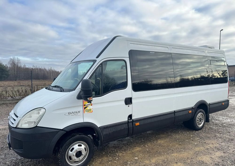 Iveco Daily - Minibus, Putnički kombi: slika Iveco Daily - Minibus, Putnički kombi Iveco Daily - Minibus, Putnički kombi: slika Iveco Daily - Minibus, Putnički kombi