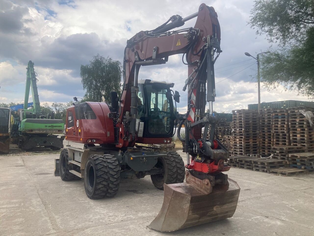 Liebherr A 912 Compact Rotator R4 - Bager na kotačima: slika Liebherr A 912 Compact Rotator R4 - Bager na kotačima Liebherr A 912 Compact Rotator R4 - Bager na kotačima: slika Liebherr A 912 Compact Rotator R4 - Bager na kotačima