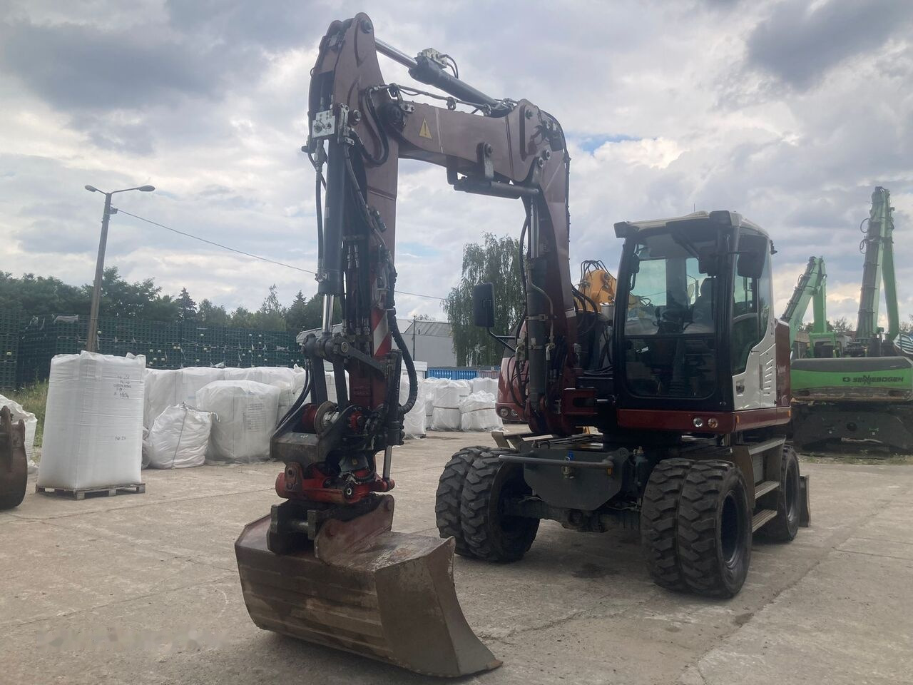 Liebherr A 912 Compact Rotator R4 - Bager na kotačima: slika Liebherr A 912 Compact Rotator R4 - Bager na kotačima Liebherr A 912 Compact Rotator R4 - Bager na kotačima: slika Liebherr A 912 Compact Rotator R4 - Bager na kotačima