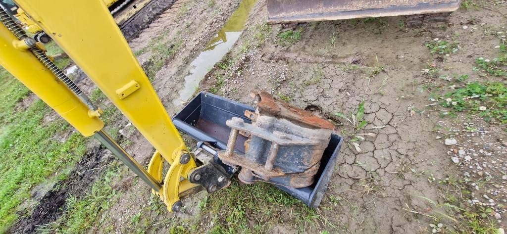 Komatsu PC 30 MR-5 - Mini bager: slika Komatsu PC 30 MR-5 - Mini bager Komatsu PC 30 MR-5 - Mini bager: slika Komatsu PC 30 MR-5 - Mini bager