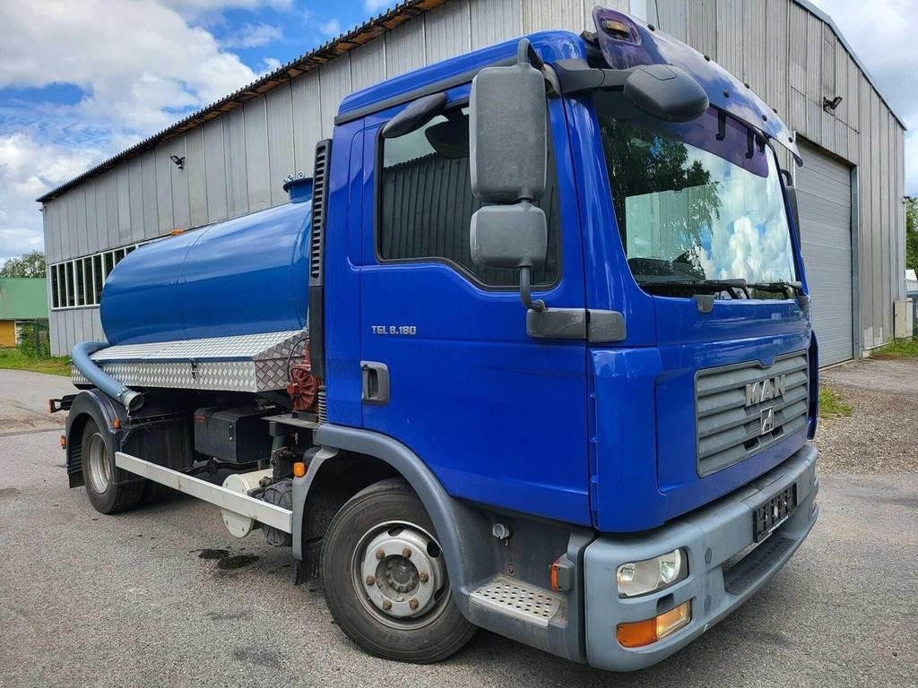 MAN TGL 8.180 4X2 VACUUM 4m³ - Vakum kamion: slika MAN TGL 8.180 4X2 VACUUM 4m³ - Vakum kamion MAN TGL 8.180 4X2 VACUUM 4m³ - Vakum kamion: slika MAN TGL 8.180 4X2 VACUUM 4m³ - Vakum kamion