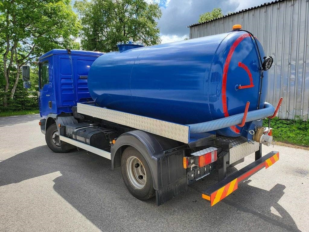 MAN TGL 8.180 4X2 VACUUM 4m³ - Vakum kamion: slika MAN TGL 8.180 4X2 VACUUM 4m³ - Vakum kamion MAN TGL 8.180 4X2 VACUUM 4m³ - Vakum kamion: slika MAN TGL 8.180 4X2 VACUUM 4m³ - Vakum kamion