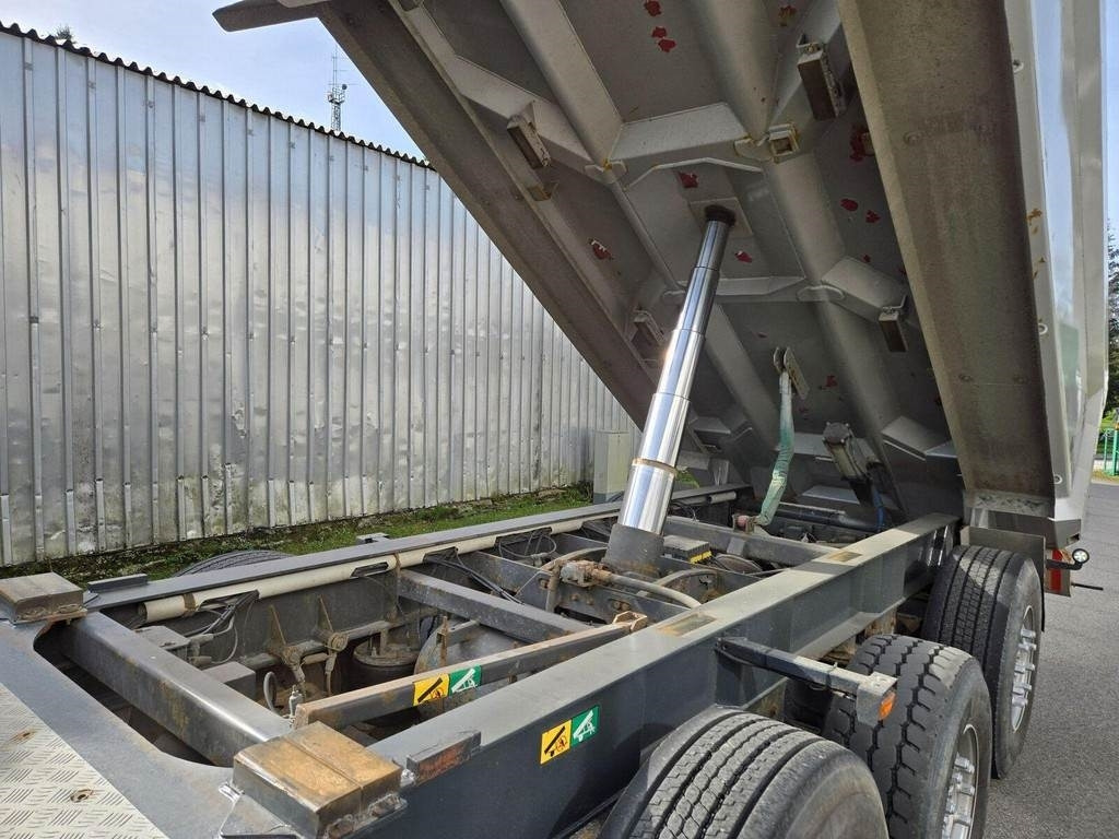 Maur TIPPER TRAILER 3 AXEL - Kiper prikolica: slika Maur TIPPER TRAILER 3 AXEL - Kiper prikolica Maur TIPPER TRAILER 3 AXEL - Kiper prikolica: slika Maur TIPPER TRAILER 3 AXEL - Kiper prikolica