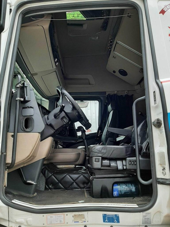 Scania R560 6X2 CHASSY 412kW - Kamion-šasija: slika Scania R560 6X2 CHASSY 412kW - Kamion-šasija Scania R560 6X2 CHASSY 412kW - Kamion-šasija: slika Scania R560 6X2 CHASSY 412kW - Kamion-šasija
