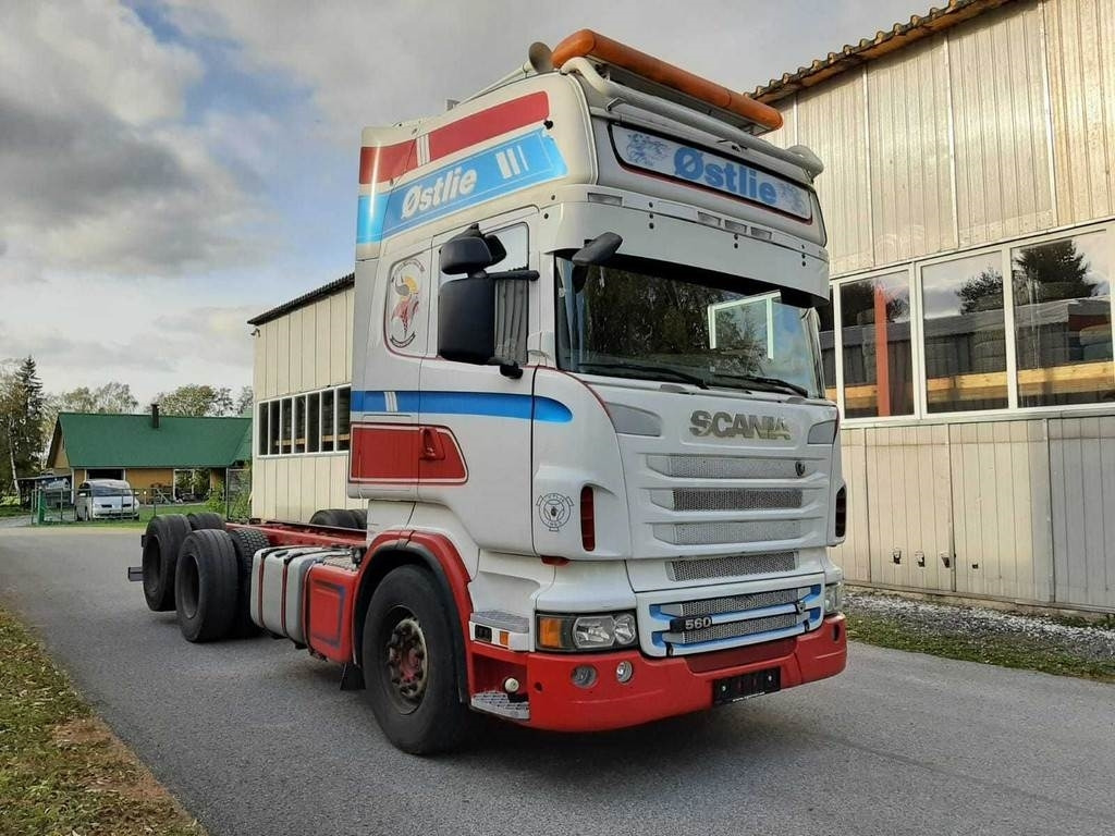 Scania R560 6X2 CHASSY 412kW - Kamion-šasija: slika Scania R560 6X2 CHASSY 412kW - Kamion-šasija Scania R560 6X2 CHASSY 412kW - Kamion-šasija: slika Scania R560 6X2 CHASSY 412kW - Kamion-šasija