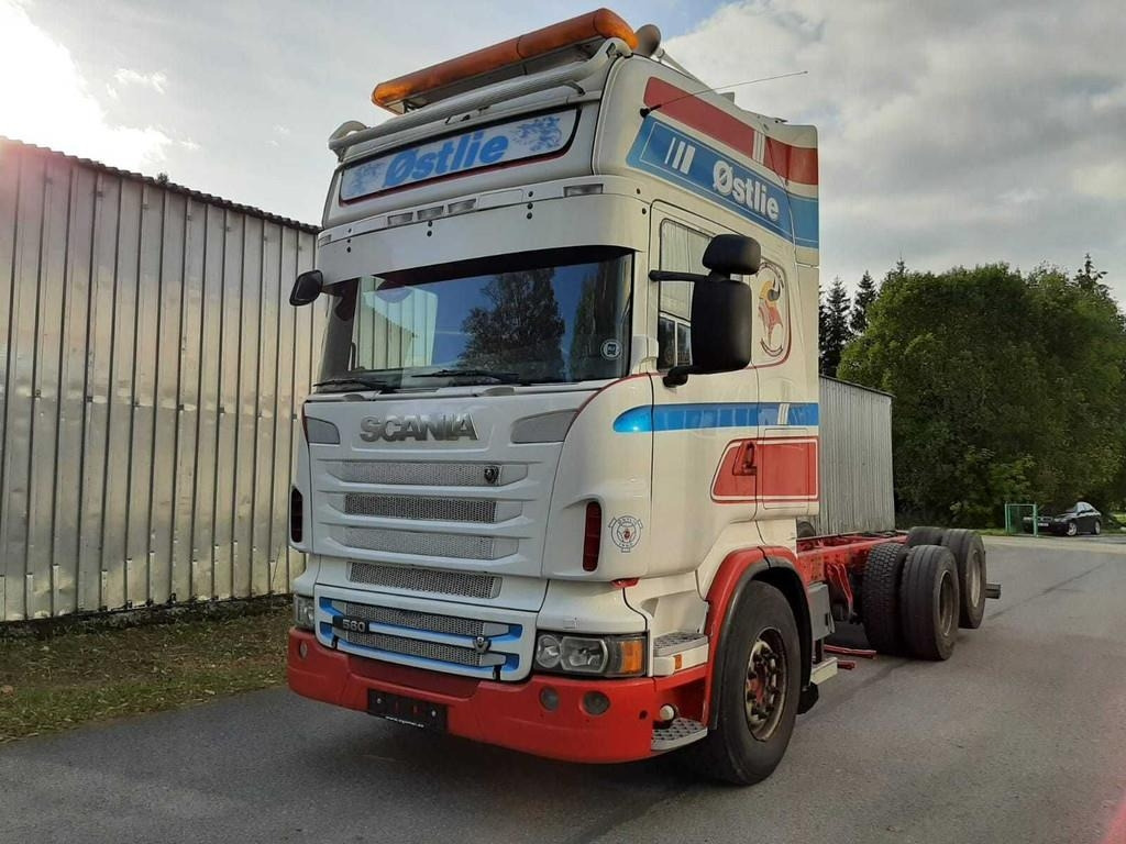 Scania R560 6X2 CHASSY 412kW - Kamion-šasija: slika Scania R560 6X2 CHASSY 412kW - Kamion-šasija Scania R560 6X2 CHASSY 412kW - Kamion-šasija: slika Scania R560 6X2 CHASSY 412kW - Kamion-šasija