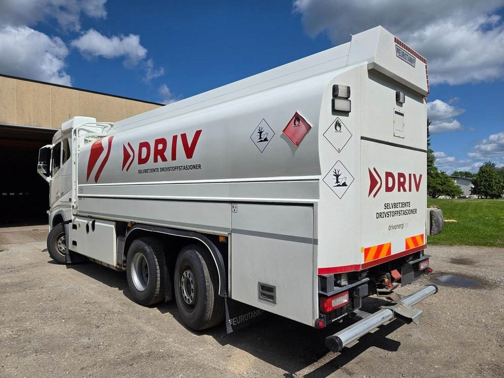 Volvo FH540 6x2 ADR - Kamion cisterna: slika Volvo FH540 6x2 ADR - Kamion cisterna Volvo FH540 6x2 ADR - Kamion cisterna: slika Volvo FH540 6x2 ADR - Kamion cisterna