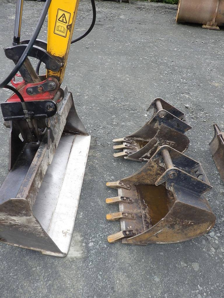 JCB 19 C-1 - Mini bager: slika JCB 19 C-1 - Mini bager JCB 19 C-1 - Mini bager: slika JCB 19 C-1 - Mini bager