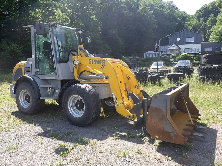 Paus SL 9075 - Utovarivač na kotačima: slika Paus SL 9075 - Utovarivač na kotačima Paus SL 9075 - Utovarivač na kotačima: slika Paus SL 9075 - Utovarivač na kotačima