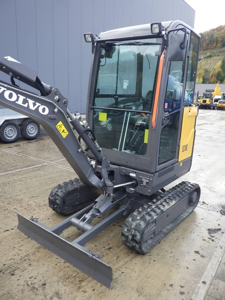 Volvo EC 18 E - Mini bager: slika Volvo EC 18 E - Mini bager Volvo EC 18 E - Mini bager: slika Volvo EC 18 E - Mini bager