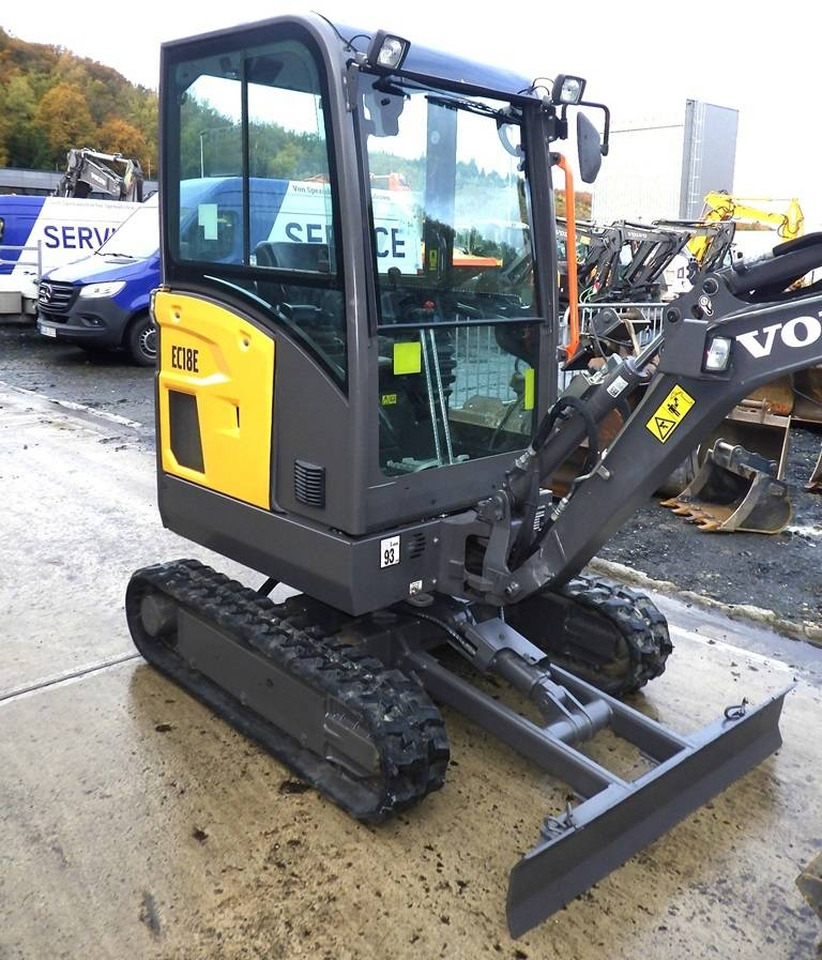 Volvo EC 18 E - Mini bager: slika Volvo EC 18 E - Mini bager Volvo EC 18 E - Mini bager: slika Volvo EC 18 E - Mini bager