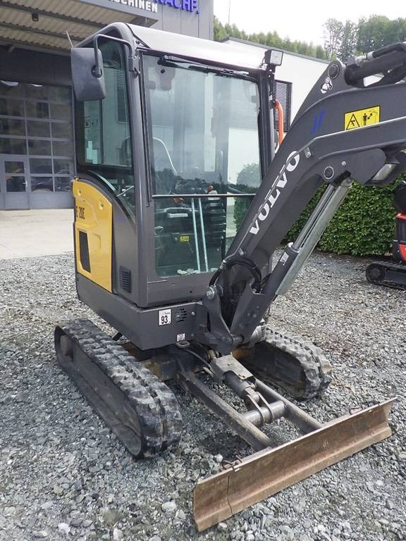 Volvo EC 20 E - Mini bager: slika Volvo EC 20 E - Mini bager Volvo EC 20 E - Mini bager: slika Volvo EC 20 E - Mini bager