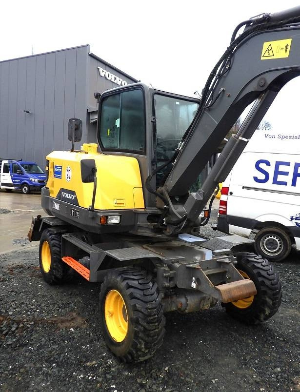 Volvo EW 60 E - Bager na kotačima: slika Volvo EW 60 E - Bager na kotačima Volvo EW 60 E - Bager na kotačima: slika Volvo EW 60 E - Bager na kotačima