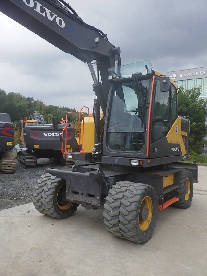 Volvo EWR 170 E - Bager na kotačima: slika Volvo EWR 170 E - Bager na kotačima Volvo EWR 170 E - Bager na kotačima: slika Volvo EWR 170 E - Bager na kotačima
