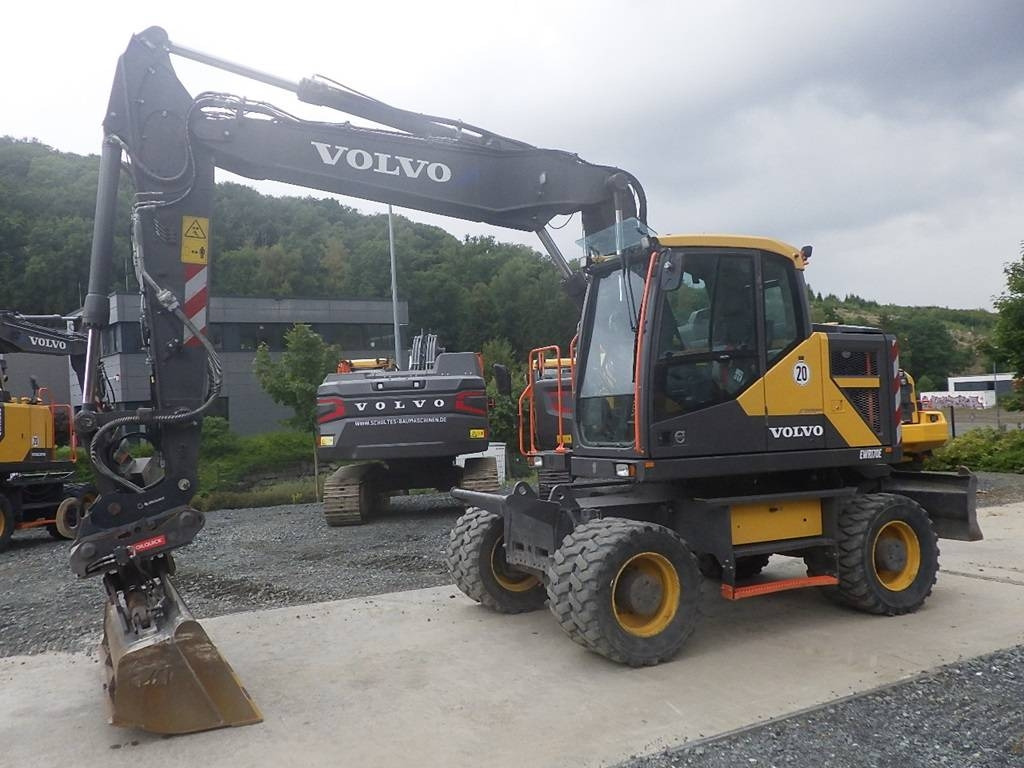 Volvo EWR 170 E - Bager na kotačima: slika Volvo EWR 170 E - Bager na kotačima Volvo EWR 170 E - Bager na kotačima: slika Volvo EWR 170 E - Bager na kotačima