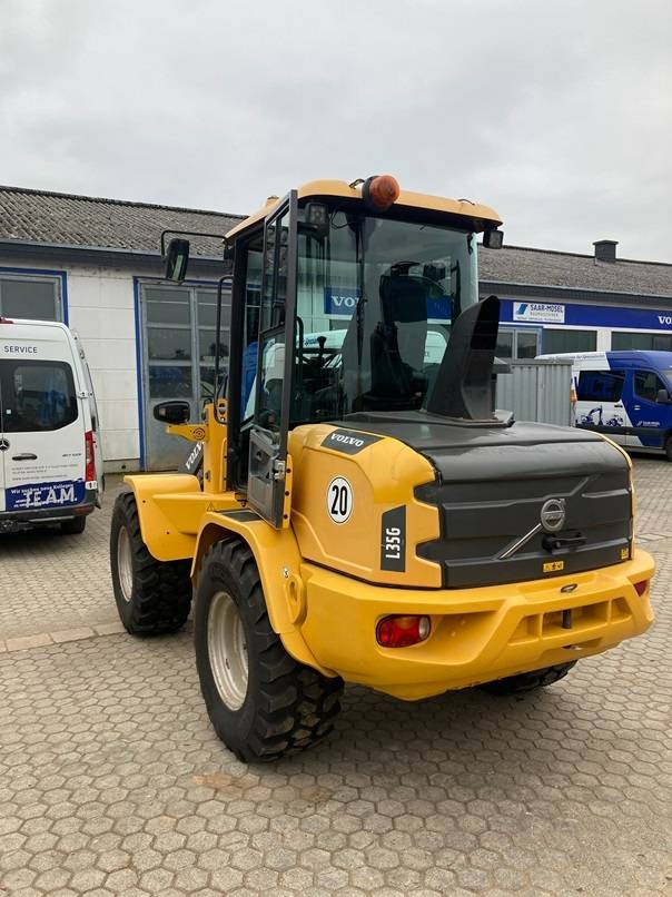 Utovarivač na kotačima Volvo L 35 G: slika Utovarivač na kotačima Volvo L 35 G