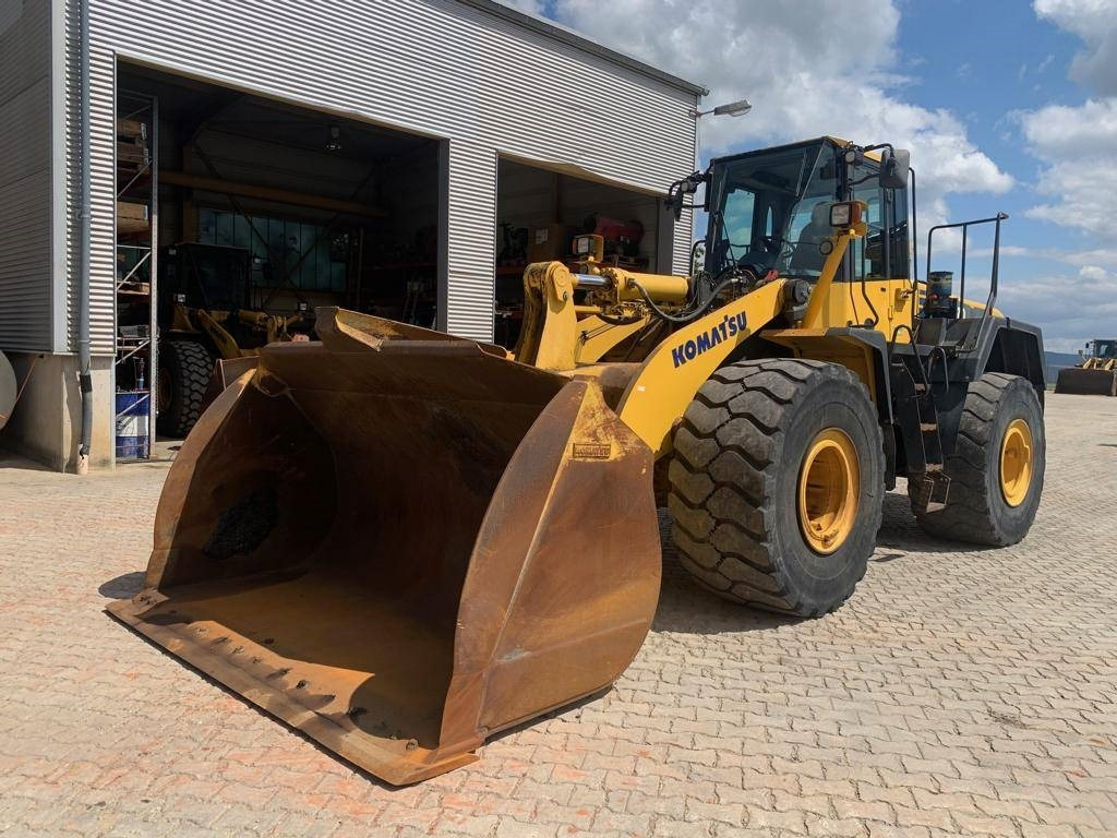 Komatsu WA 470-6 - Utovarivač na kotačima: slika Komatsu WA 470-6 - Utovarivač na kotačima Komatsu WA 470-6 - Utovarivač na kotačima: slika Komatsu WA 470-6 - Utovarivač na kotačima