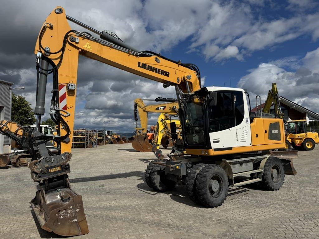Liebherr A 920 Litronic - Bager na kotačima: slika Liebherr A 920 Litronic - Bager na kotačima Liebherr A 920 Litronic - Bager na kotačima: slika Liebherr A 920 Litronic - Bager na kotačima