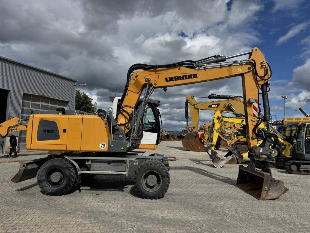 Liebherr A 920 Litronic - Bager na kotačima: slika Liebherr A 920 Litronic - Bager na kotačima Liebherr A 920 Litronic - Bager na kotačima: slika Liebherr A 920 Litronic - Bager na kotačima
