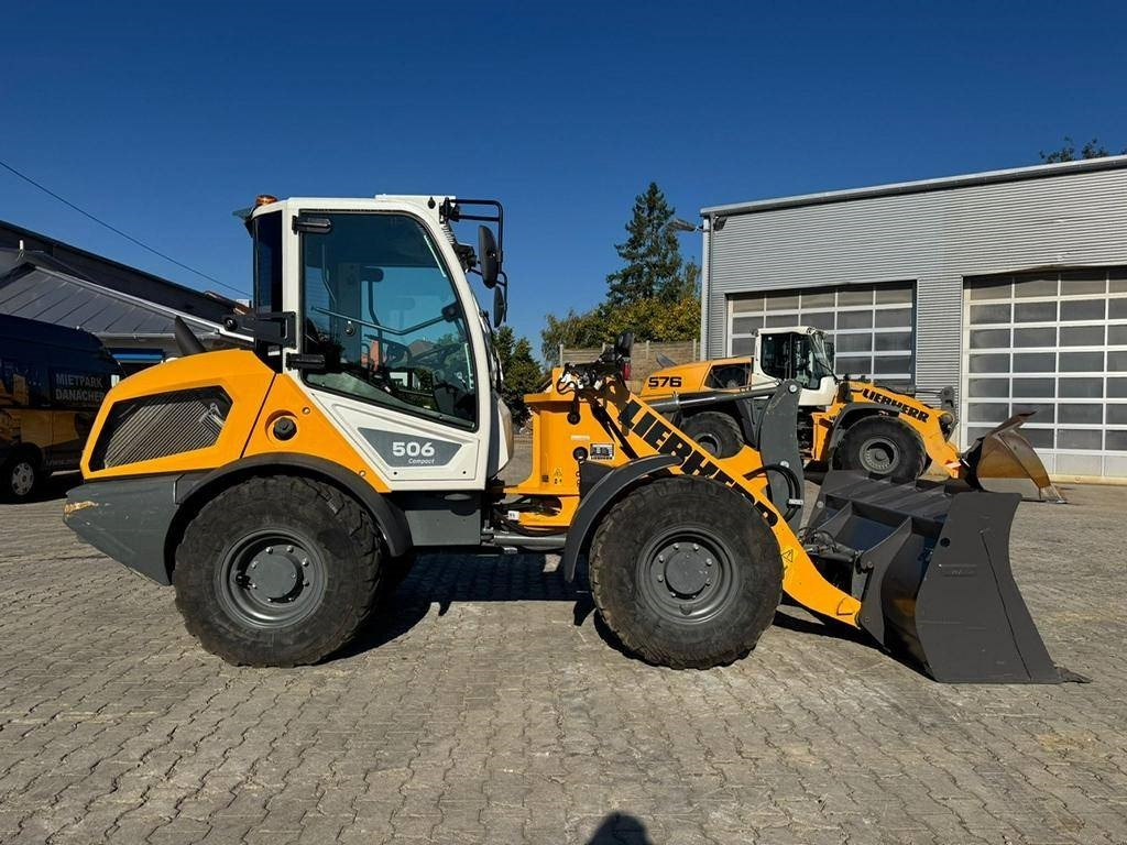 Liebherr L506 Compact G8.0-D - Utovarivač na kotačima: slika Liebherr L506 Compact G8.0-D - Utovarivač na kotačima Liebherr L506 Compact G8.0-D - Utovarivač na kotačima: slika Liebherr L506 Compact G8.0-D - Utovarivač na kotačima