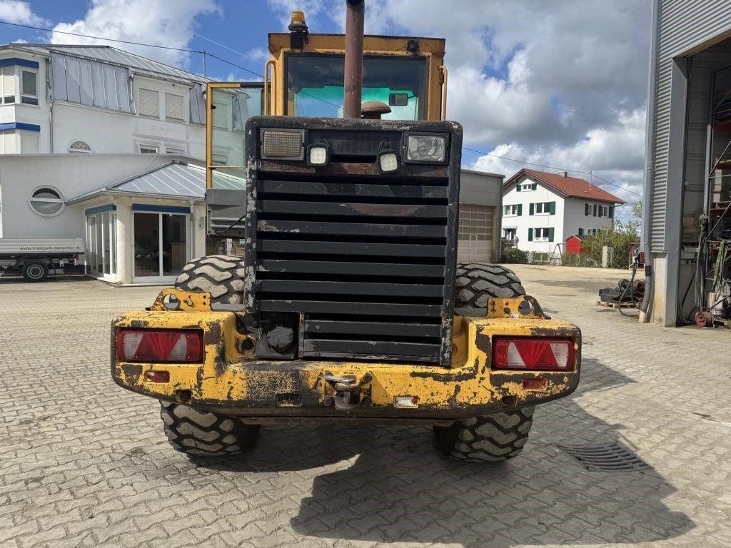Volvo L 70 C - Utovarivač na kotačima: slika Volvo L 70 C - Utovarivač na kotačima Volvo L 70 C - Utovarivač na kotačima: slika Volvo L 70 C - Utovarivač na kotačima