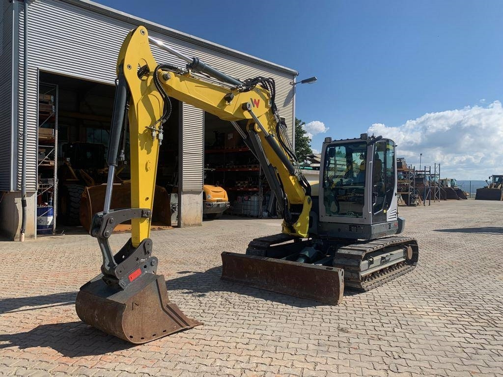 Wacker Neuson ET 90 - Mini bager: slika Wacker Neuson ET 90 - Mini bager Wacker Neuson ET 90 - Mini bager: slika Wacker Neuson ET 90 - Mini bager