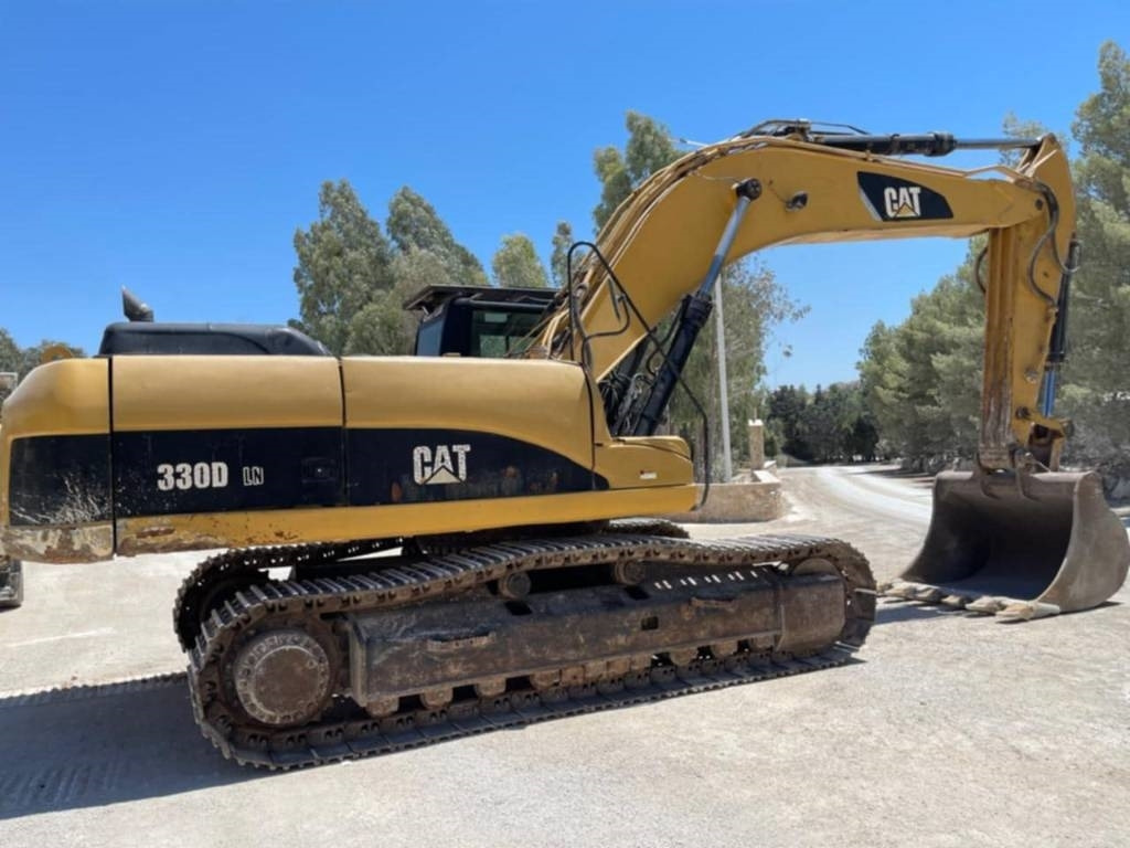 Bager gusjeničar CAT 330 D LN: slika Bager gusjeničar CAT 330 D LN Bager gusjeničar CAT 330 D LN: slika Bager gusjeničar CAT 330 D LN