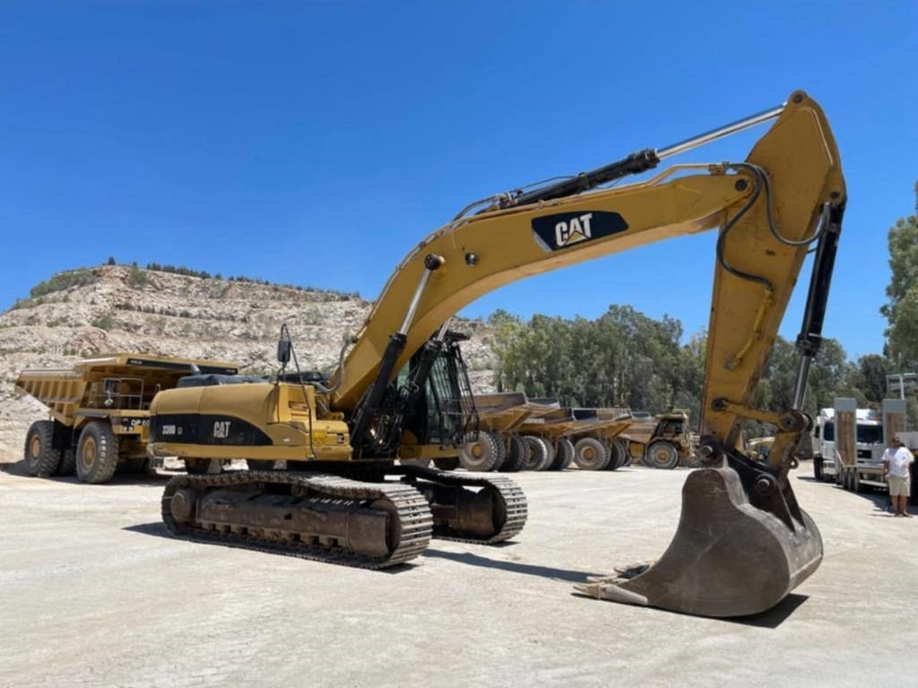 Bager gusjeničar CAT 330 D LN: slika Bager gusjeničar CAT 330 D LN Bager gusjeničar CAT 330 D LN: slika Bager gusjeničar CAT 330 D LN