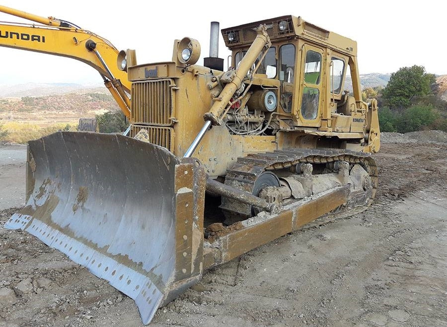 Komatsu D 155 A-1 - Buldožer: slika Komatsu D 155 A-1 - Buldožer Komatsu D 155 A-1 - Buldožer: slika Komatsu D 155 A-1 - Buldožer