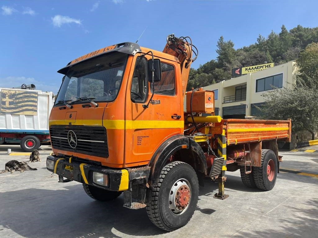 Mercedes-Benz 1626K - Kamion s kranom: slika Mercedes-Benz 1626K - Kamion s kranom Mercedes-Benz 1626K - Kamion s kranom: slika Mercedes-Benz 1626K - Kamion s kranom
